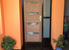 Humes XS11 door with translucent glass